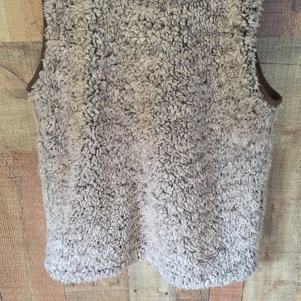 Sherpa Vest Cream And Brown EUC - Picture 8 of 12
